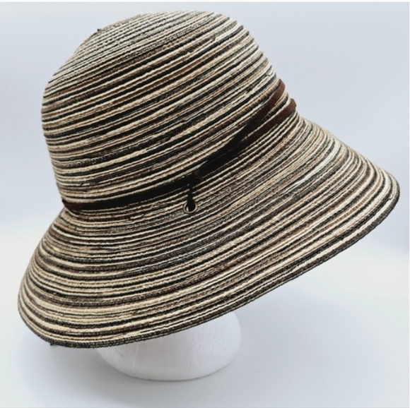 Eddie Bauer Packable Straw Hat - Picture 7 of 10